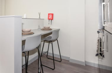 Dighton Street, Kingsdown, Bristol - Image 2